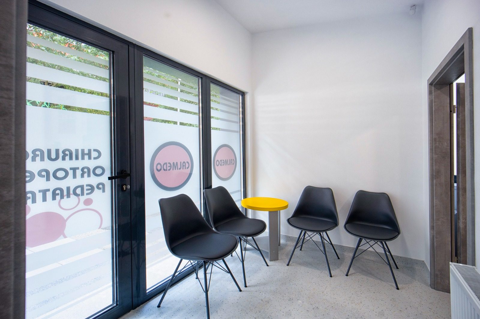 Sala de așteptare pediatrie